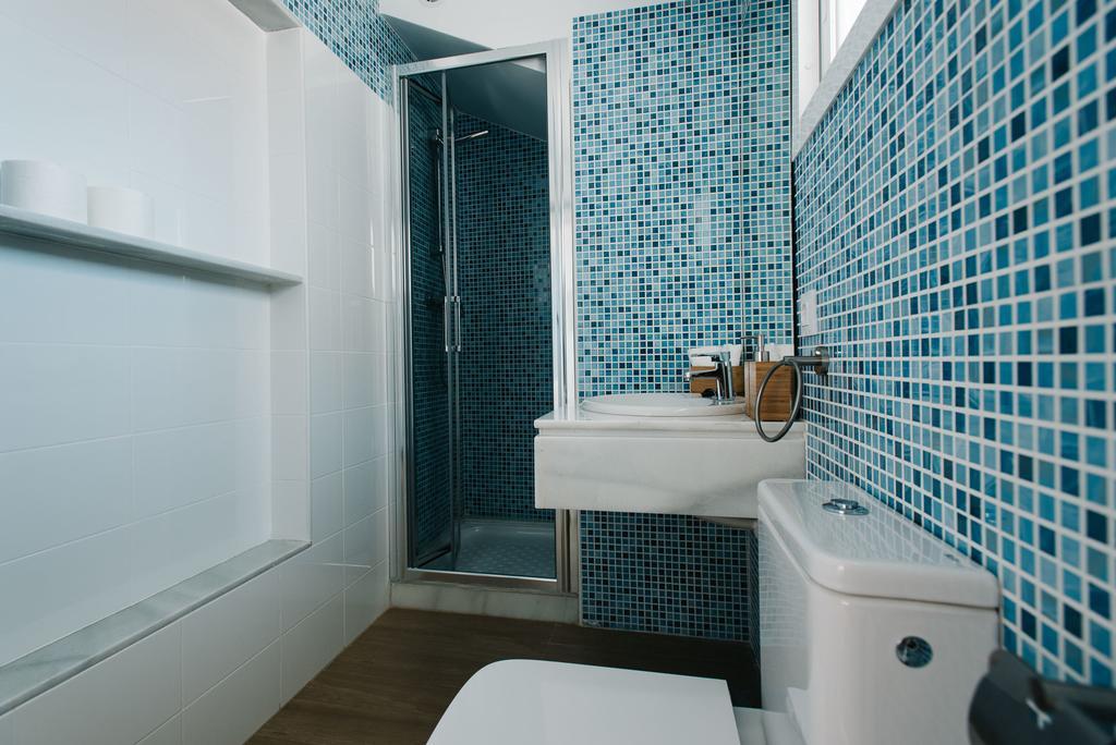 Hostly Acetres 2a-penthouse In Center-fibre-parking Opt Appartement *